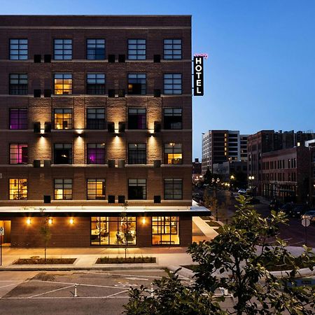 Moxy Omaha Downtown Hotel Exterior photo